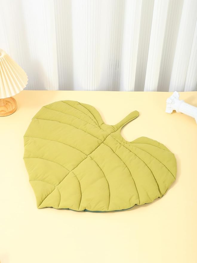 Cat Mattress Leaf Shape Cat Nest Cat and Dog Double-Sided Available Floor Mat Cover Pad Warm and Comfortable Cartoon Cat Bed Indoor Warm Accessories (Heart Leaves)