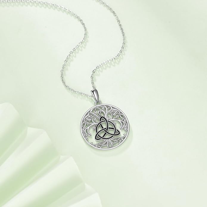 AOBOCO Cat Necklace Sterling Silver Bat Black Cat Quartz Cat Necklace Ghost Pumpkin Pentagram Witch Pendant Necklace Halloween Gifts for Women