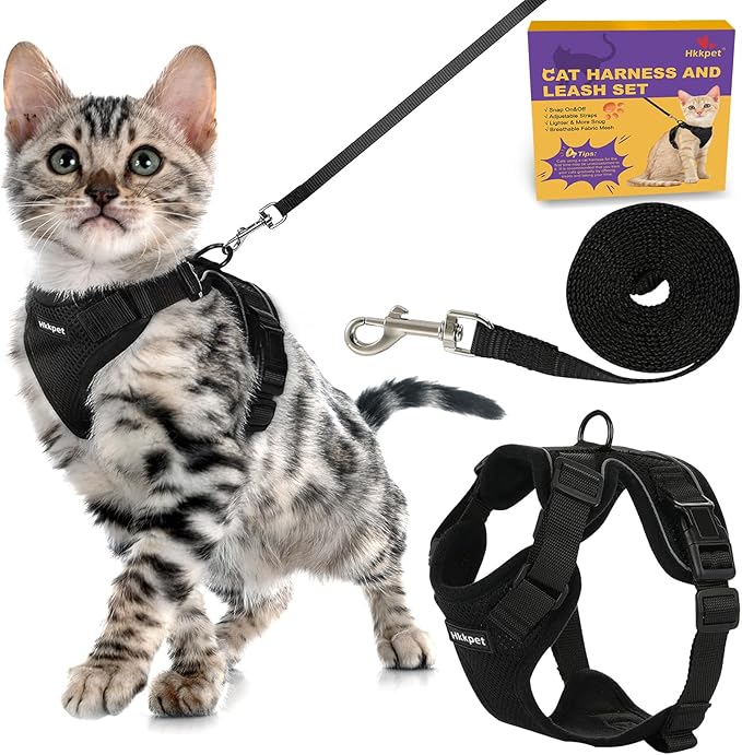 Adjustable Cat Harness and Leash Set for Outdoor Walking, Soft Breathable Mesh Cat Harness with Reflective Strips,Escape Proof Safe Cat Vest Harness, Black (S)