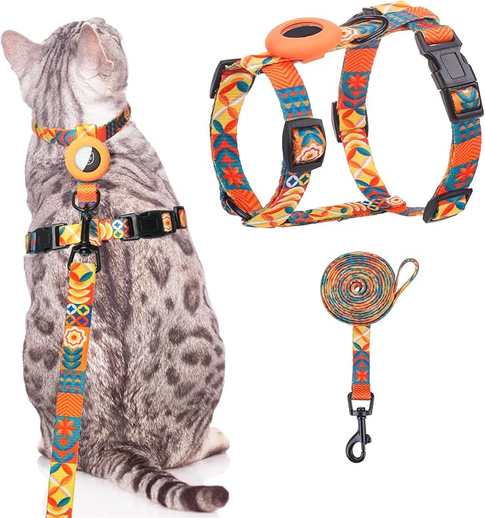 SCENEREAL Cat Harness and Leash Set Escape Proof with Airtag Holder, Adjustable Kitten Big Cats Vest Harness for Walking Outdoor Indoor, Spring Summer Holiday Strip for Cats Boys Girls