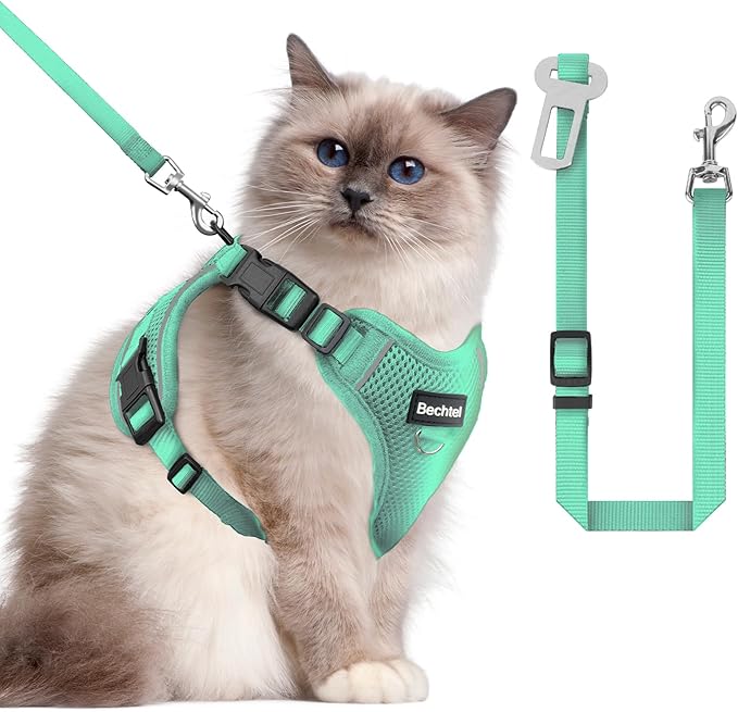 Cat Harness and Leash for Walking, The Upgrade Can be Adjusted in Four Directions and Breathable Cat Harness for Anti Escape That can be Fitted and Positioned, Reflective Strips Harness, Green,M