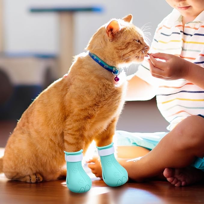 4 Pcs Silicone Cat Feet Claw Covers, Anti-Scratch Cat Nail Shoes Kitten Feet Paw Boots Cat Protector Caps to Prevent Scratching Pet Supplies for Bathing Shaving Grooming