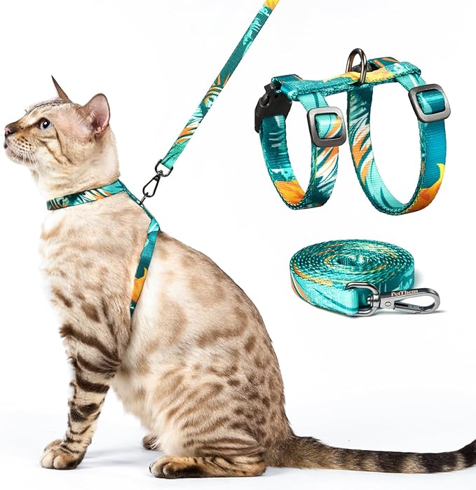 Cat Harness and Leash Set - Escape Proof Vest Harness for Cat, Comfortable Soft Lightweight, Easy Adjustable Cat Collar Harness for Small Medium Cats Safe Waking