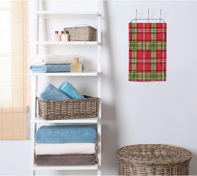 AOYEGO Red Green Plaid Towels Christmas Green Red Gingham Checkered Lattice Soft Highly Absorbent Large Hand Towels for Bathroom Hotel Gym and Spa 15x30 Inch