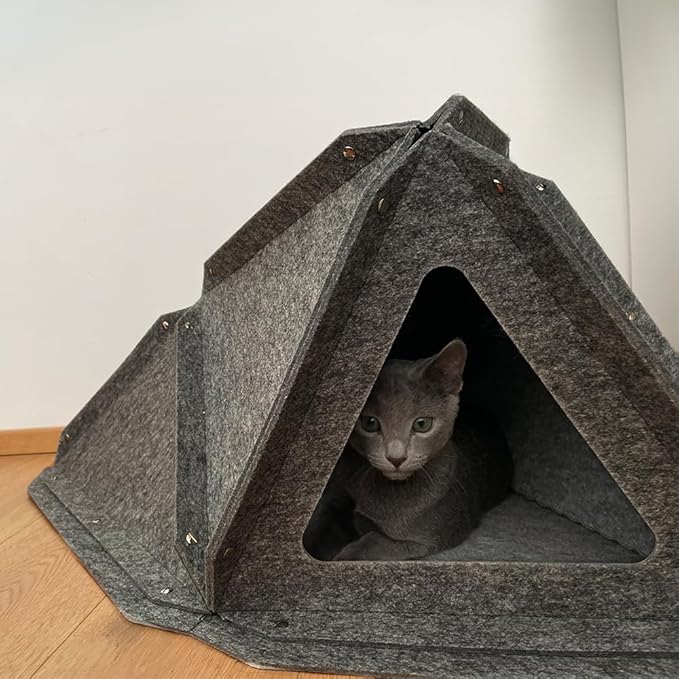 MIUT Medium Climber Cat Furniture, Wall Mounted Cat Shelves, Mental Stimulation for Indoor Cats, Durable and Adjustable, Water and Stain Resistant, Suitable for Cats to Climb and Play