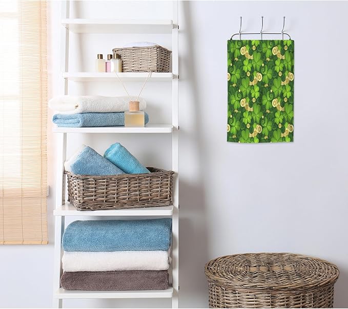 AOYEGO Gold Coin Green Shamrock Leaf Hand Towels St Patrick's Day Luck Highly Absorbent Soft Towels Bathroom Beach Kitchen Spa Gym Face Towel 15x30 Inch