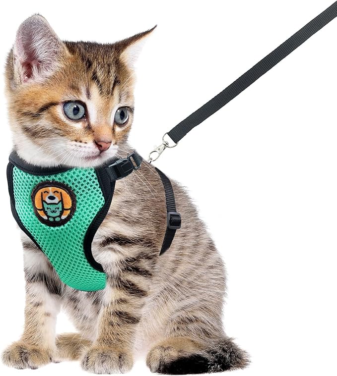 Cat Harness and Leash Escape Proof, Adjustable Cat Leash and Hareness Set for Cats Walking and Small Dogs, Durable Cat Vest with Reflective Strap Comfort Fit for Indoor and Outdoor Use
