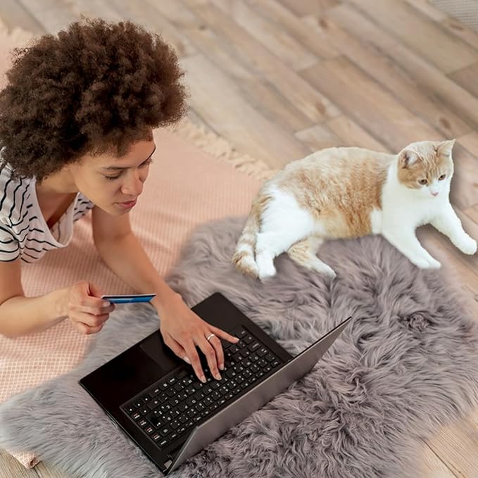 Fluffy Pet Dog Cat Bed Mat Rug, Washable Super Soft Plush Faux Fur Warm Area Mat Pad for Indoor Pet Cat Dog Small Sleep Cushion