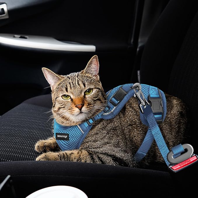 Cat Car Harness, Cat Harness and Leash Set, Soft and Breathable Vest with Reflective Strip, Anti Escape Adjustable Cat Harness, Easy to Wear for Cats Walking and Traveling, Blue, M