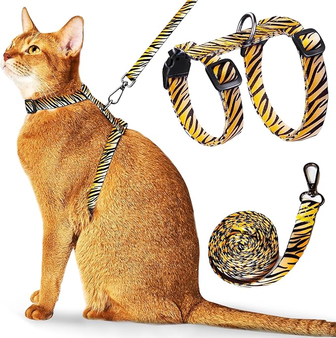 Cat Harness and Leash Escape Proof, Adjustable Soft Cat Collar and Leash for Outdoor Walking & Travel with Breathable Nylon, 4.9ft Cat Harness - Lightweight & Safe Small Kitten Leash [XS]