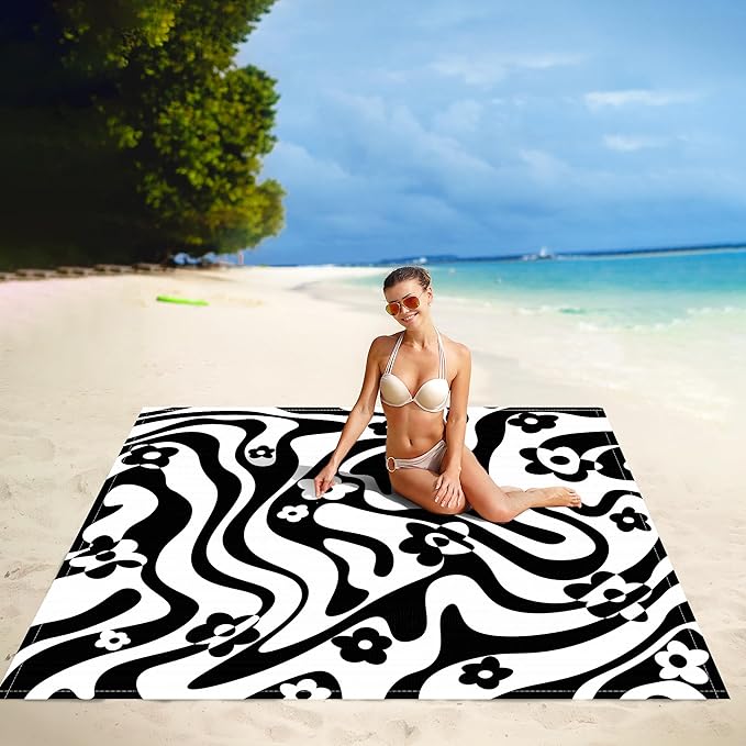 110''×118'' Extra Large Beach Blanket for 6-8 Adults, Waterproof Sandproof Black Picnic Blanket with 4 Stakes, Ployester Lightweight Compact Portable Pocket Travel Mat for Camping, Hiking, Concert