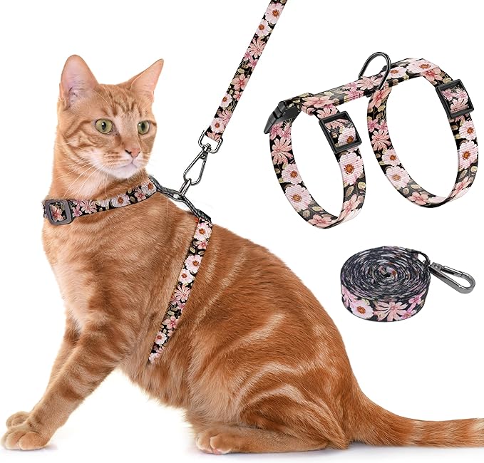 Cat Harness and Leash Set, Adjustable Kitten Harness Escape Proof Cats Harness, Soft Lightweight Walking Travel Pet Harness, Cute Kitty Harness Leash Set for Small Medium Cats, Light Pink