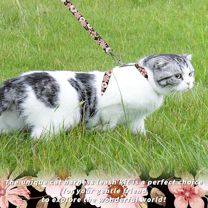 Cat Harness and Leash Set, Adjustable Kitten Harness Escape Proof Cats Harness, Soft Lightweight Walking Travel Pet Harness, Cute Kitty Harness Leash Set for Small Medium Cats, Light Pink